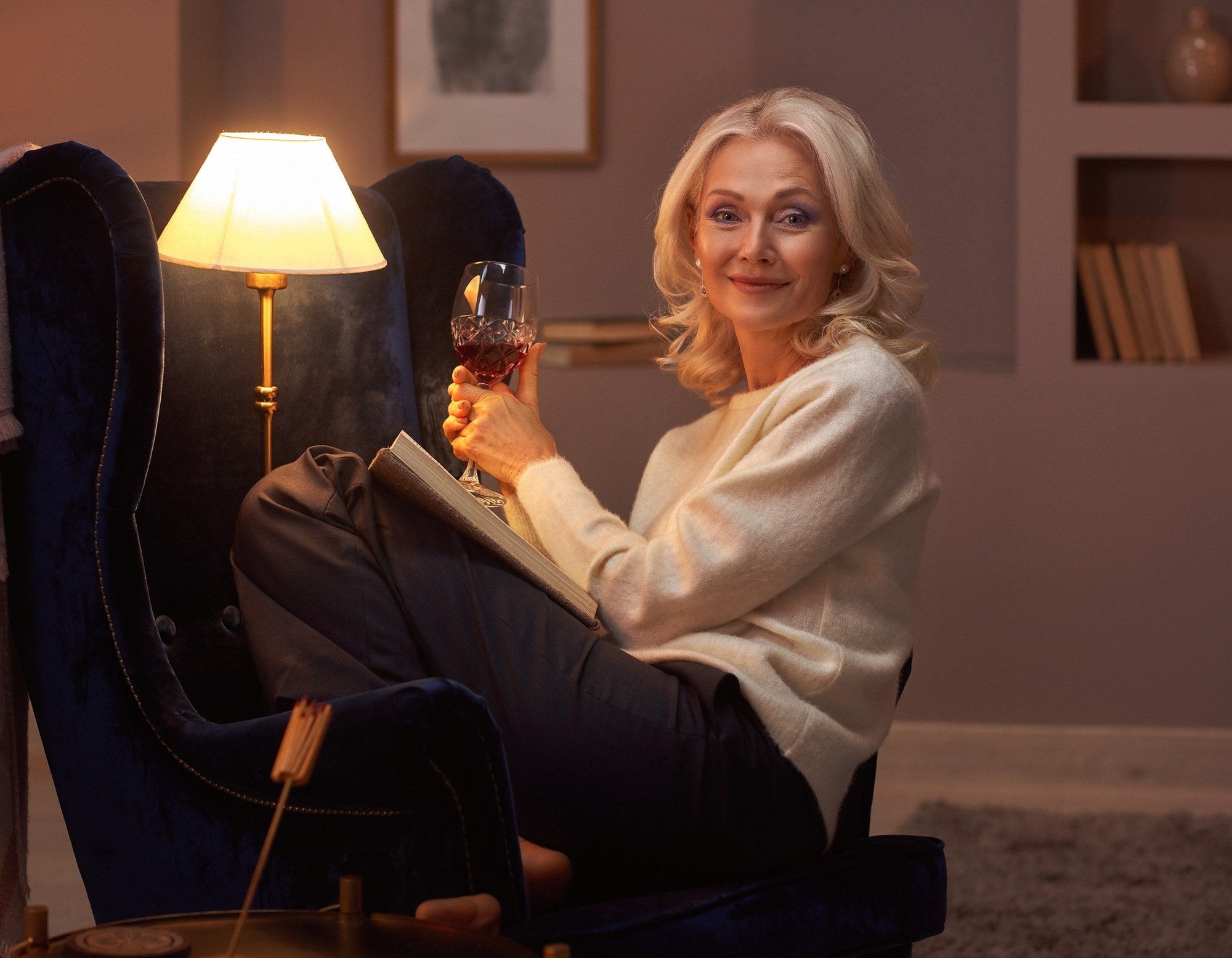 RWYG_estelle-reading.jpg